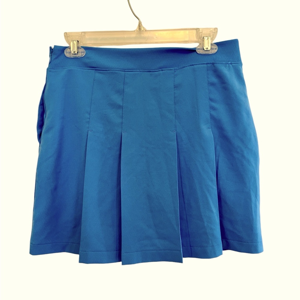 Lady Hagen Pleated Golf Skort in Blue with shorts / pockets size 4